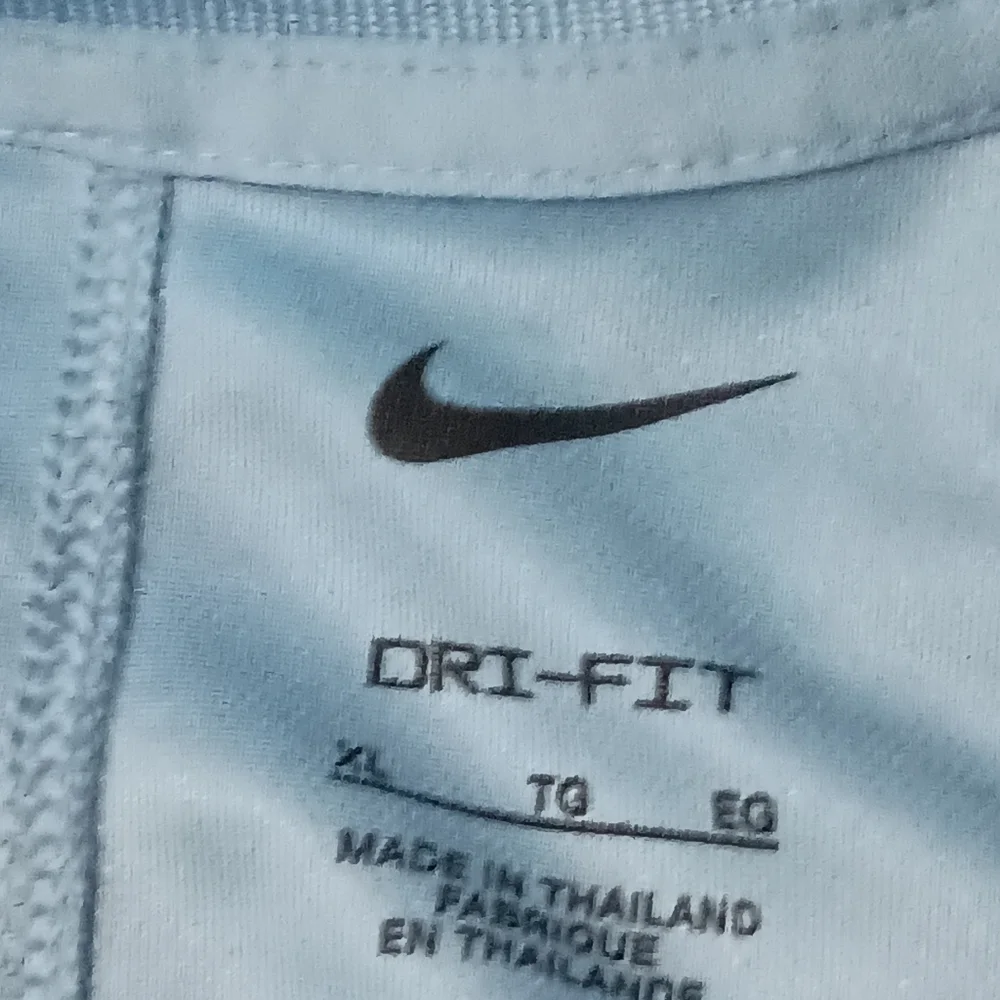 Nike no rips